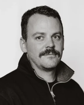 TJ_svartvit_urklipp-2000x2096